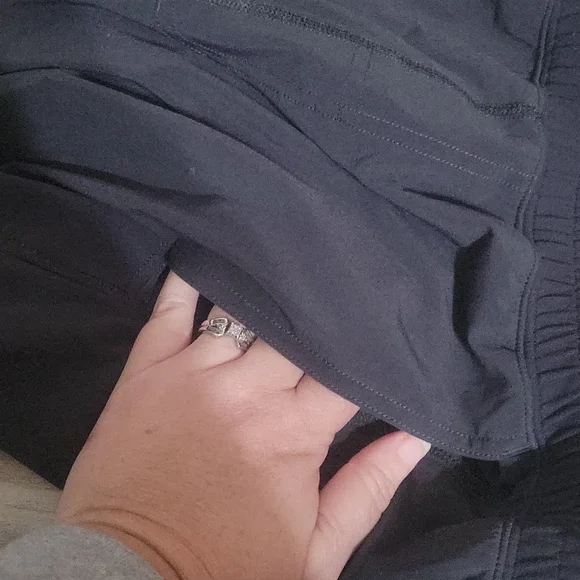 Lululemon Mens Running Short Black Medium - Picture 6 of 8